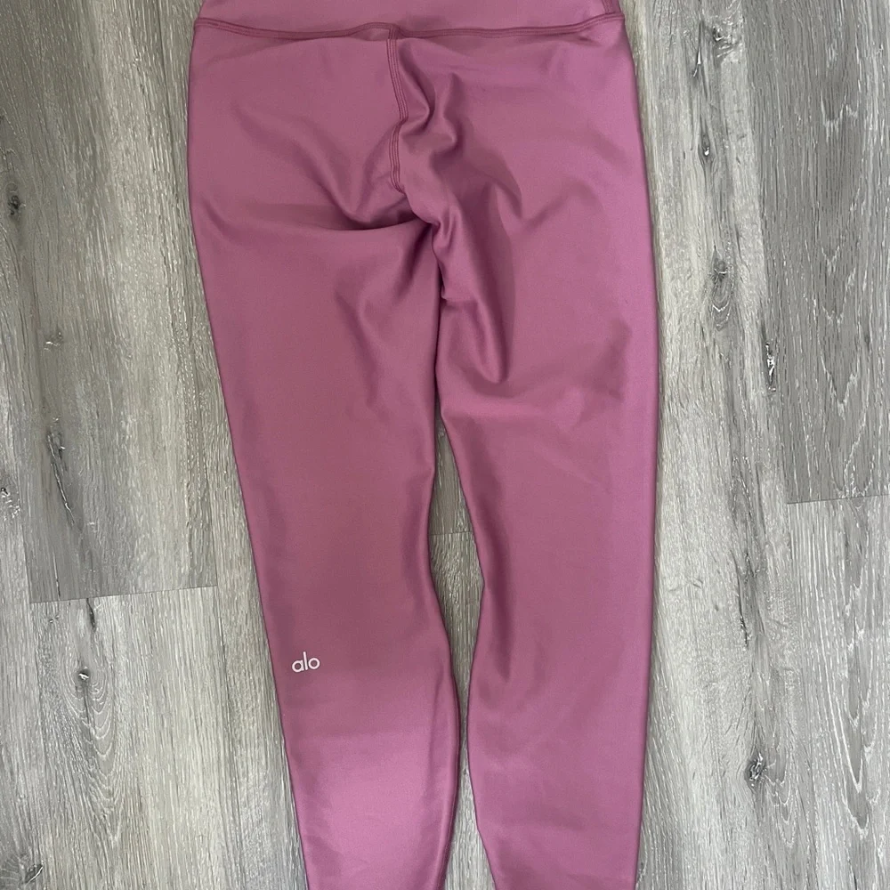 ALO Yoga High-Waist Airlift leggings small 7/8